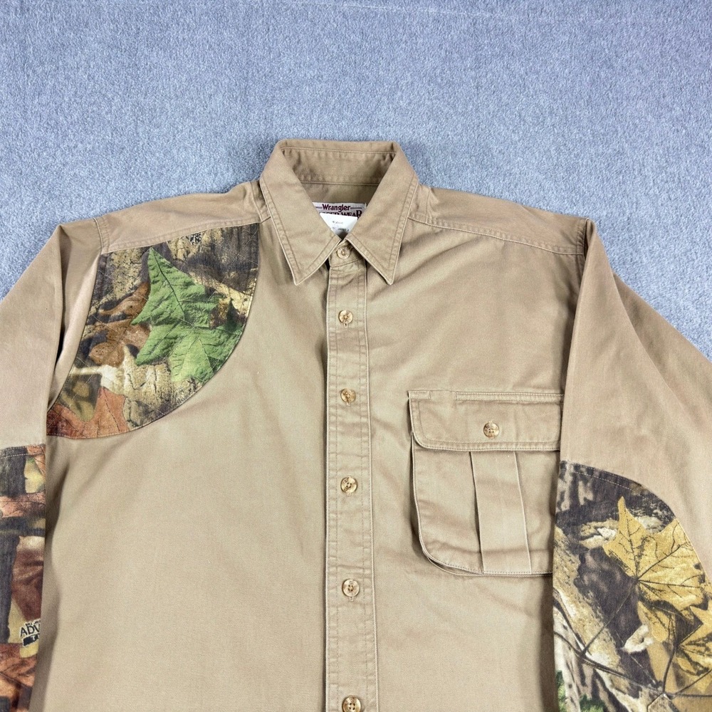 Wrangler Camo Shirt Mens L Hunting Rugged Wear Long Sleeve